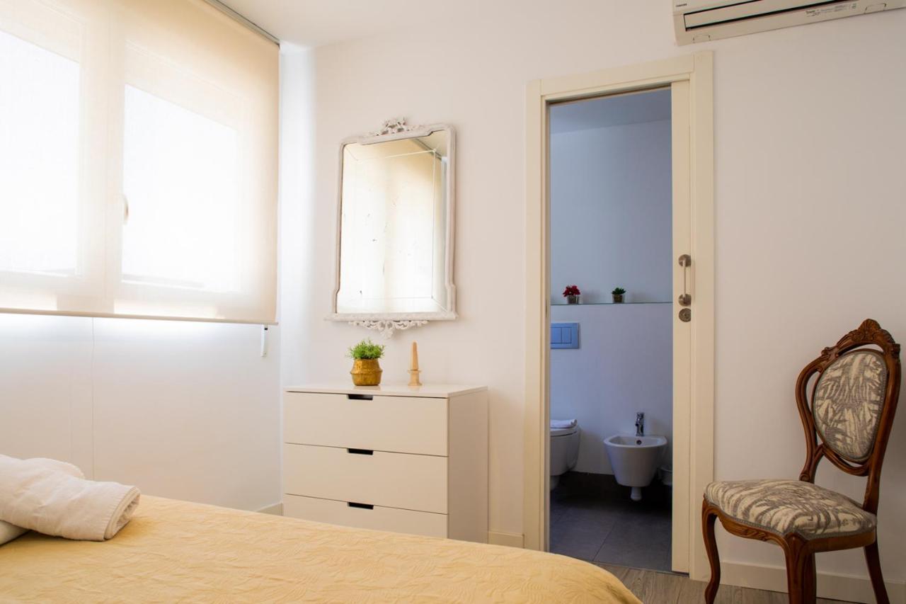 Florit Flats - Cabanyal 3 Bedroom Wifi Ac Terrace Beach Penthouse Valencia Bagian luar foto