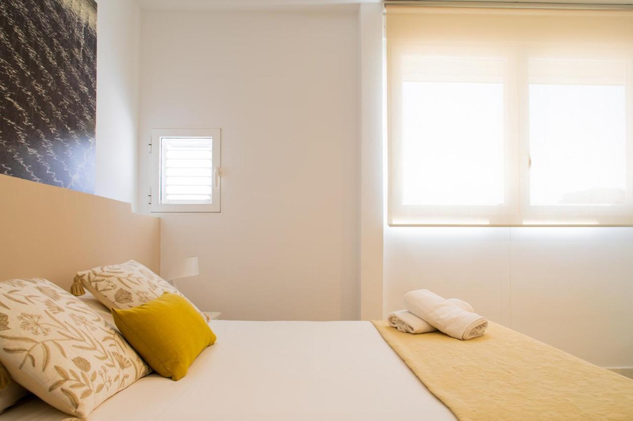 Florit Flats - Cabanyal 3 Bedroom Wifi Ac Terrace Beach Penthouse Valencia Bagian luar foto